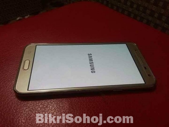 Samsung Galaxy J7 Nxt